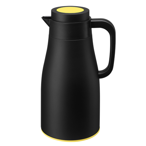 Vacuum dewar outlet